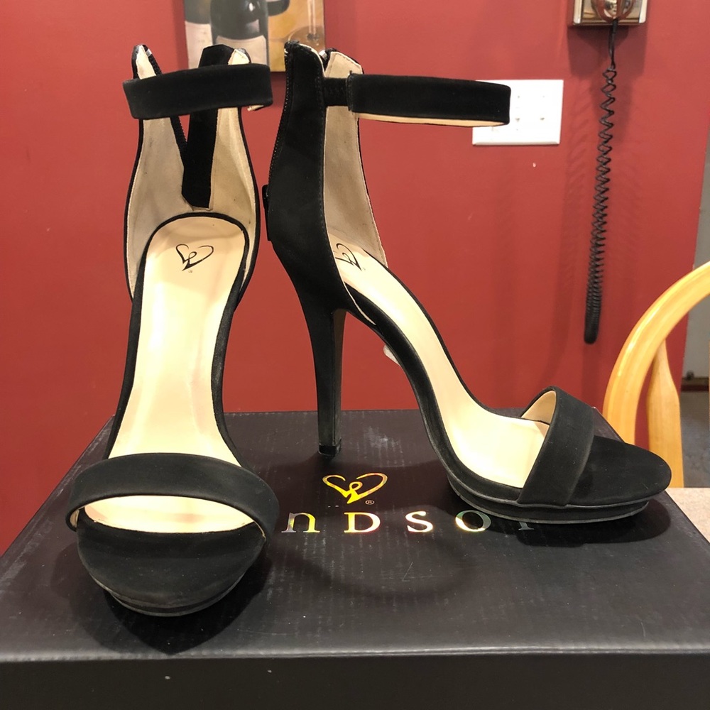 Windsor Ziggy Black high heels